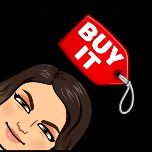 Meet your Posher, Emily - Picture 4 of 4